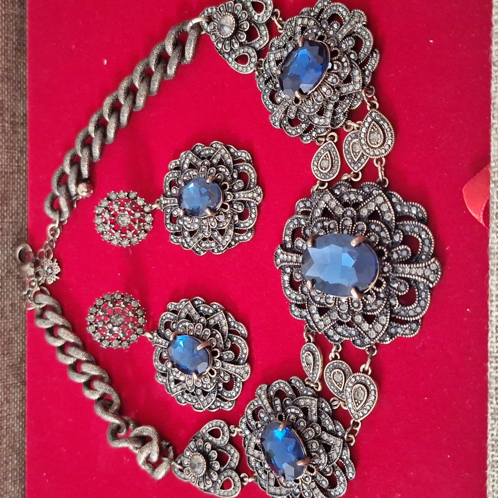 White House Black Market Old Russia Set